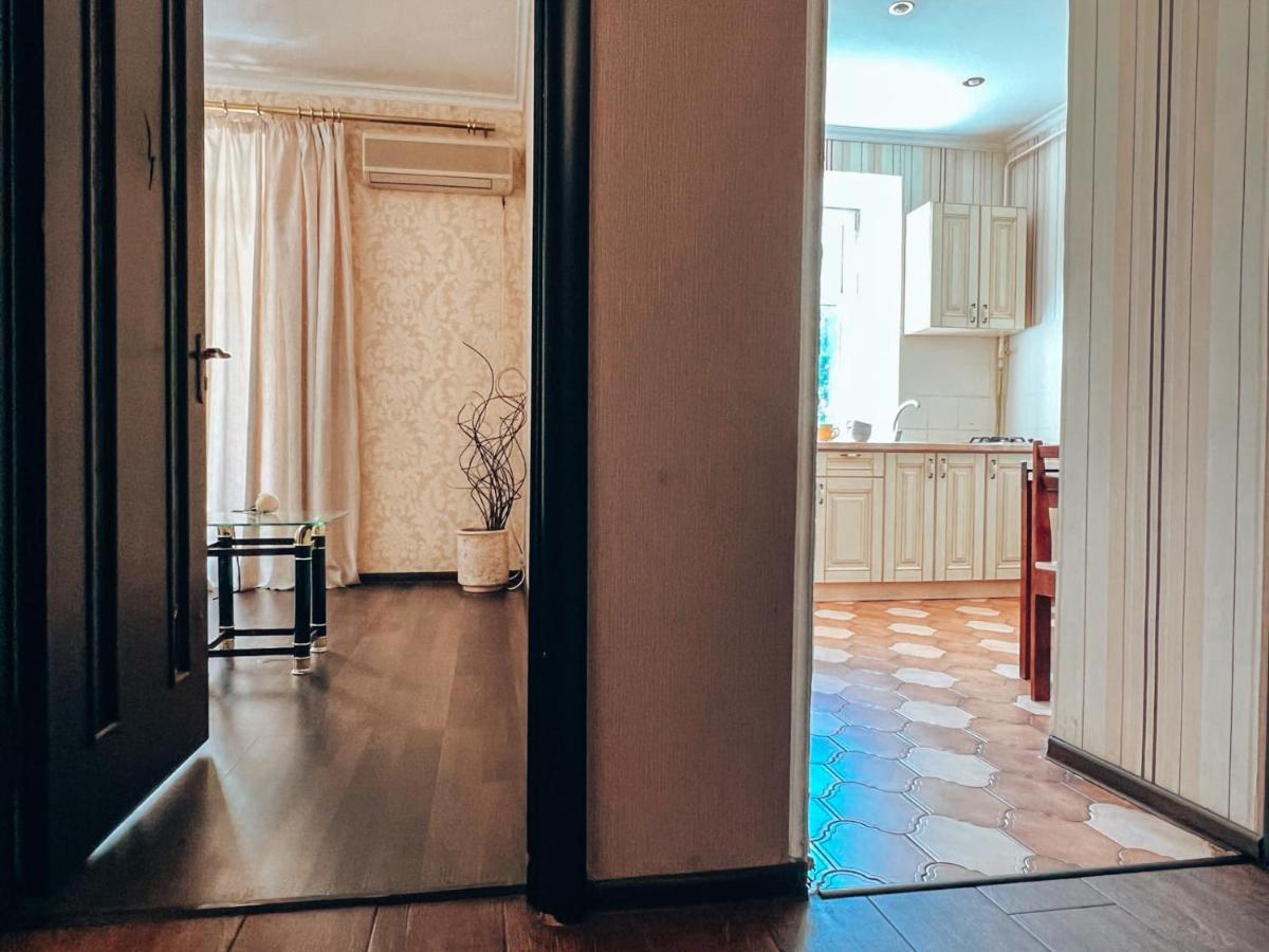Квартира В Центре Крещатика Kiev Exterior foto